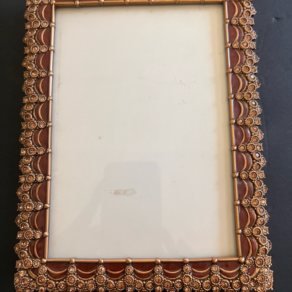 Vintage-Inspired Gold and Brown Picture Frame